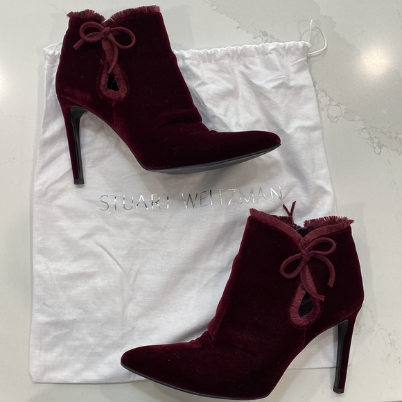 Excellent Condition Lashes Stuart Weitzman Maroon Velvet Ankle Boots - Picture 2 of 12